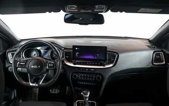 Kia Ceed 1.50 робот, фото №1