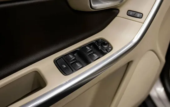 Volvo XC60 2.40 автомат, фото №1