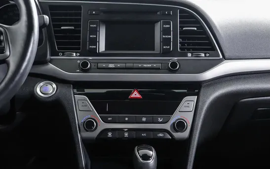 Hyundai Elantra 2.00 автомат, фото №1