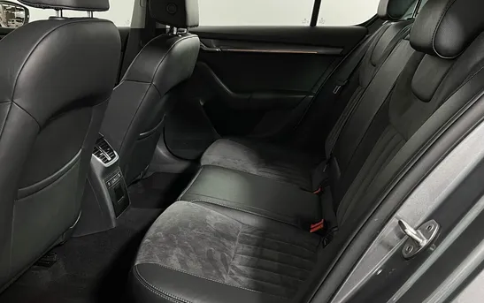 Skoda Octavia 1.80 робот, фото №1