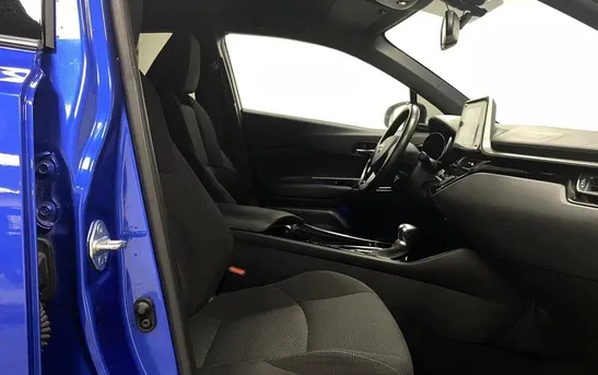 Toyota C-HR 2.00 вариатор, фото №1