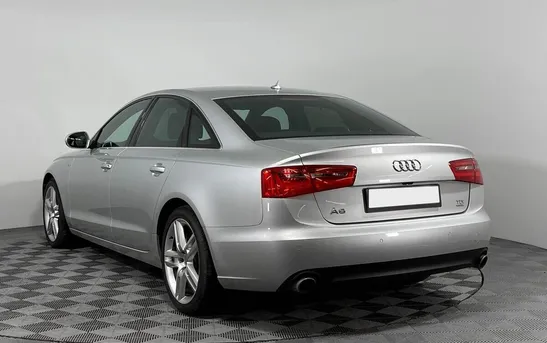 Audi A6 3.00 робот, фото №1