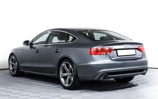 Audi A5 2.00 робот, фото №1