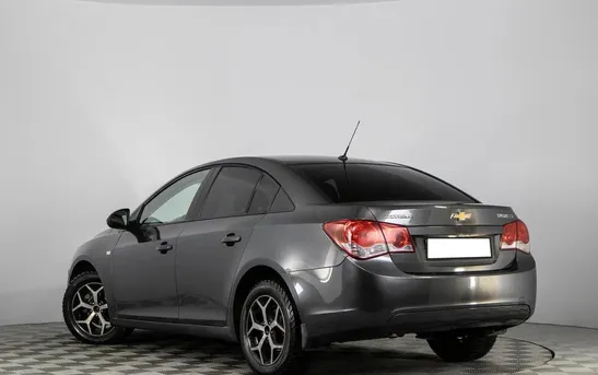 Chevrolet Cruze 1.60 механика, фото №1