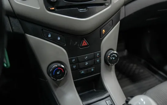 Chevrolet Cruze 1.60 автомат, фото №1