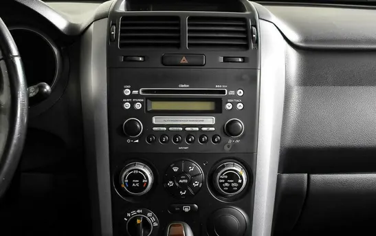 Suzuki Grand Vitara 2.00 автомат, фото №1