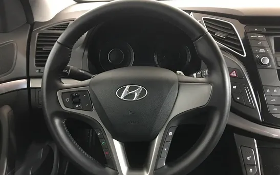 Hyundai i40 2.00 автомат, фото №1