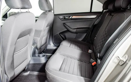 Skoda Rapid 1.40 робот, фото №1