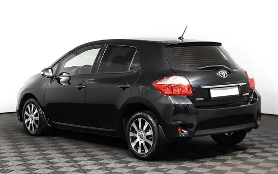 Toyota Auris 1.60 автомат, фото №1