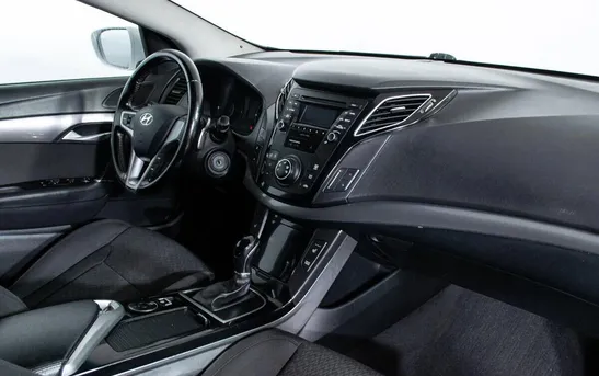 Hyundai i40 2.00 автомат, фото №1