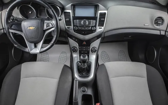 Chevrolet Cruze 1.60 механика, фото №1