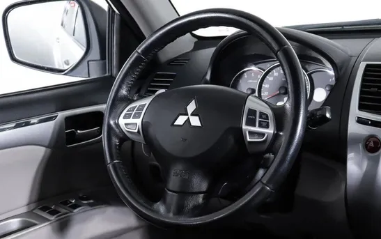 Mitsubishi Pajero Sport 2.50 автомат, фото №1