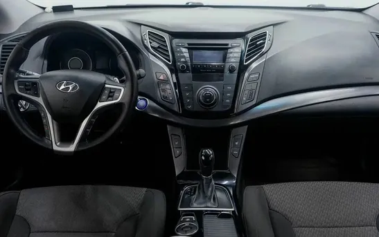 Hyundai i40 2.00 автомат, фото №1