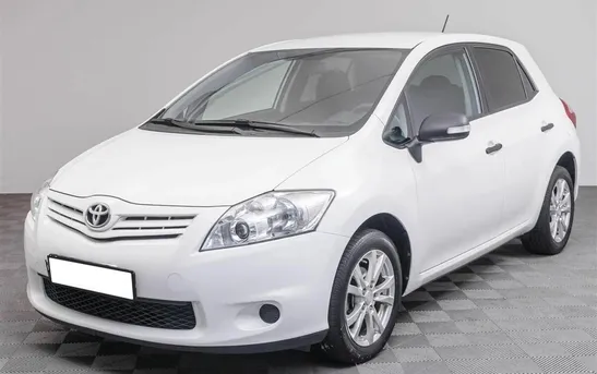 Toyota Auris 1.60 автомат, фото №1