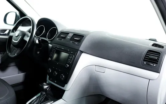 Skoda Yeti 1.80 робот, фото №1